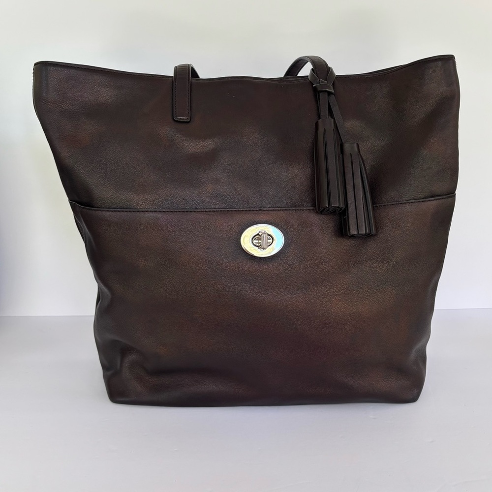 Coach Legacy Turnlock Tote (26461)